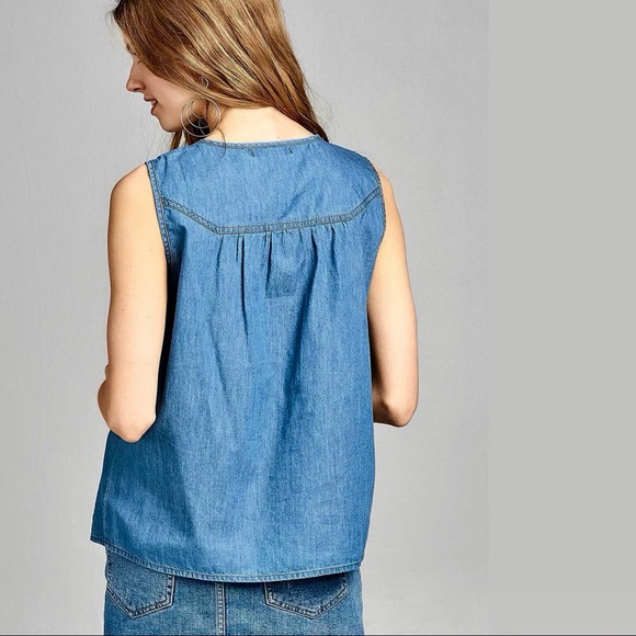 Sleeveless front lace up detail Chambray Top - Picture 2 of 5